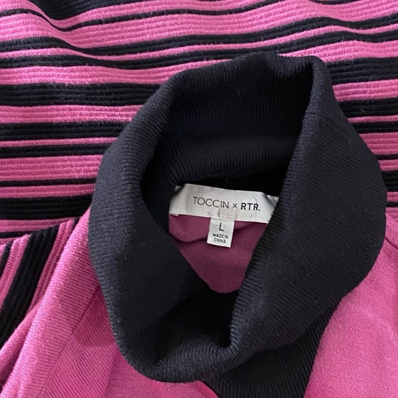Toccin Turtleneck Sweater Dress Stripe Long Sleeve Black & Pink Knit Size Large - Picture 5 of 8